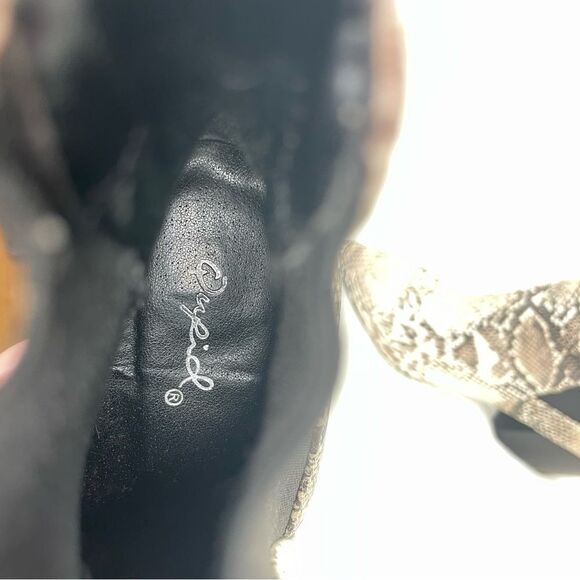 Qupid Snake Print Pointed Toe Ankle Boots - Picture 12 of 13